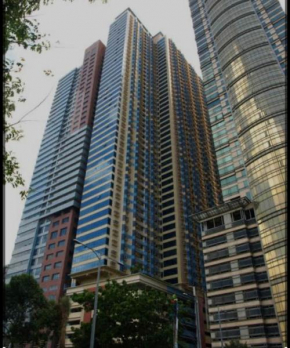 Condo In front of US Embassy Studio Unit with 2 Double Beds